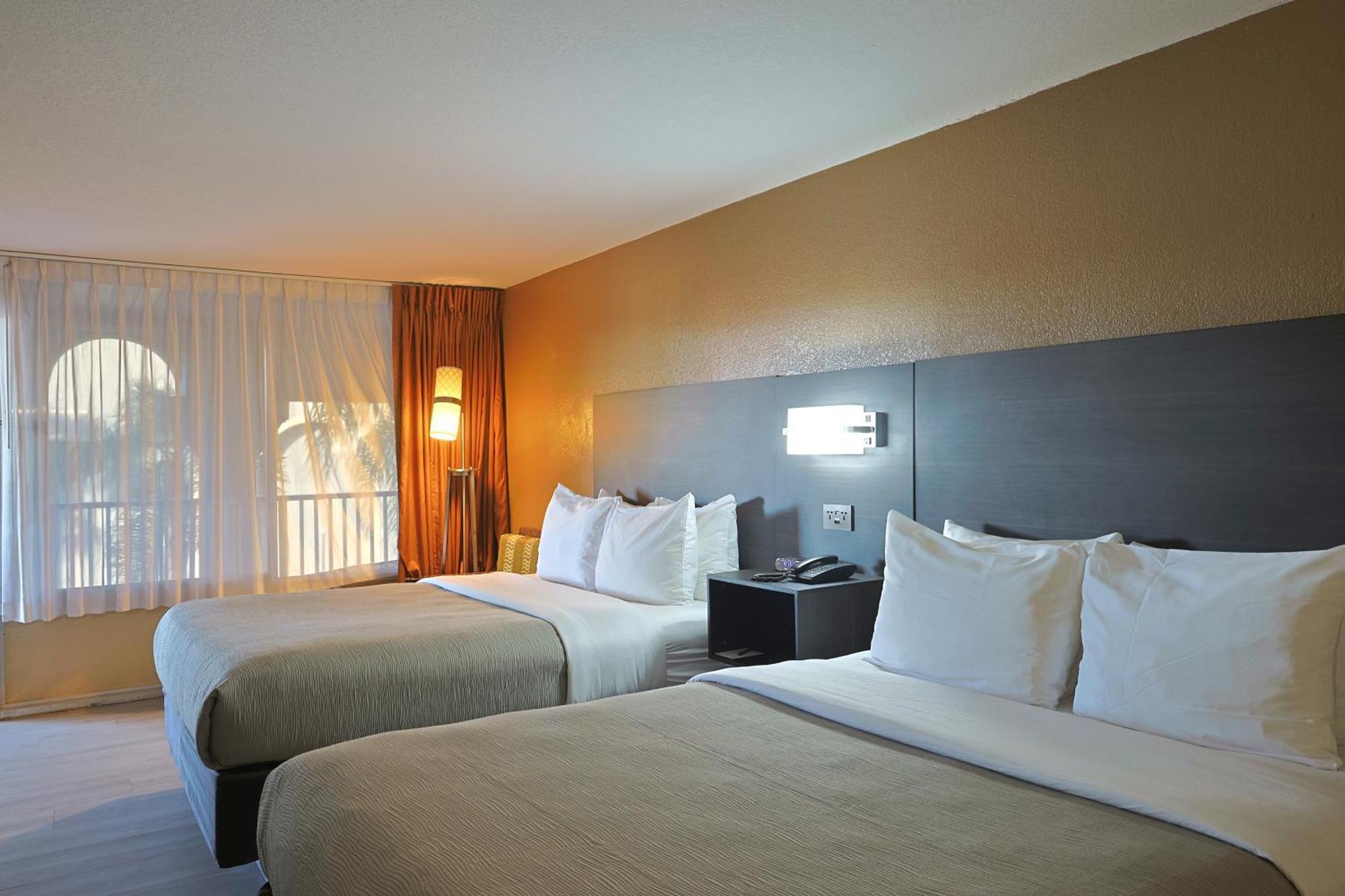 Quality Inn Kennedy Space Center Titusville Eksteriør billede
