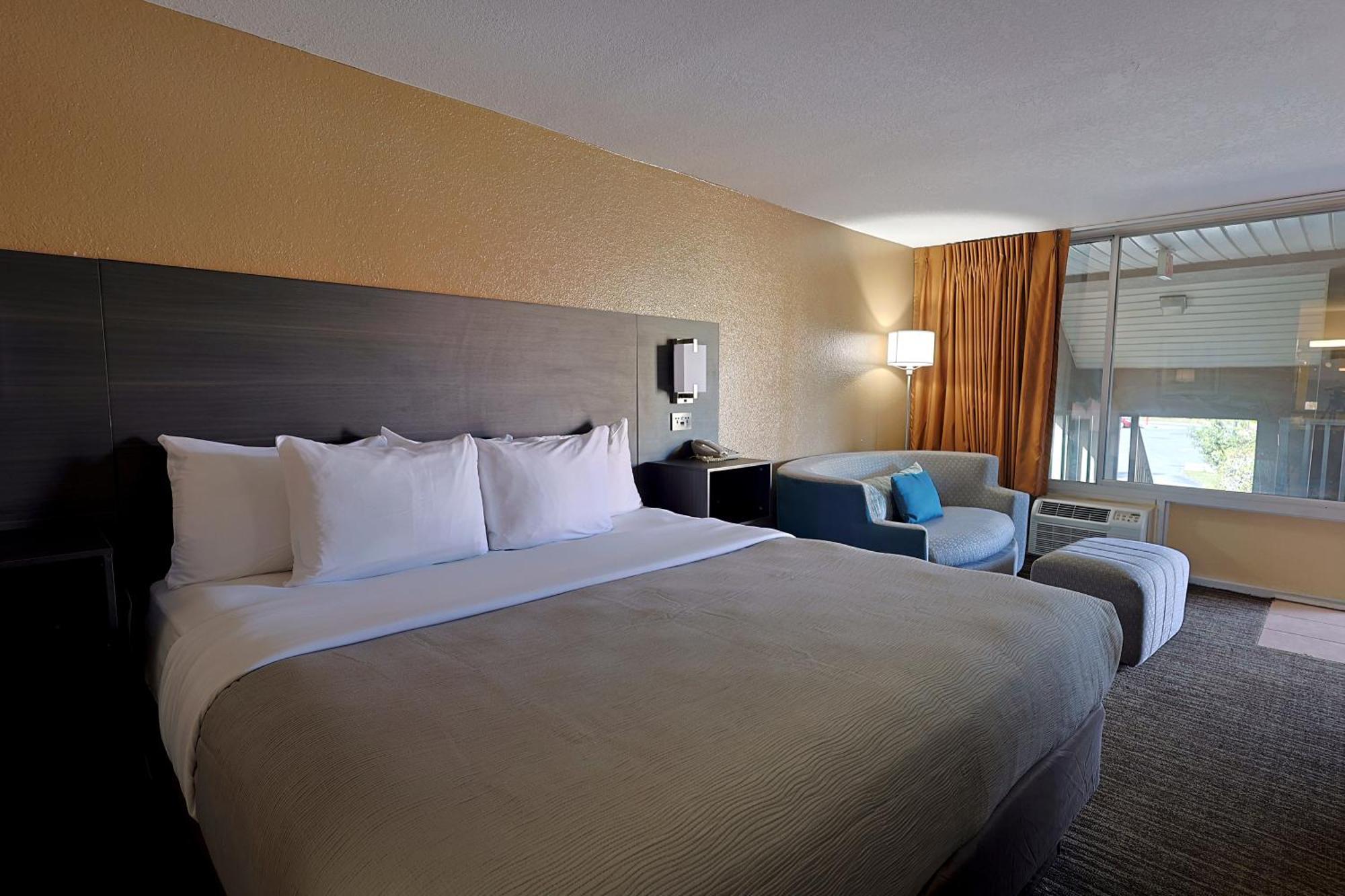 Quality Inn Kennedy Space Center Titusville Eksteriør billede